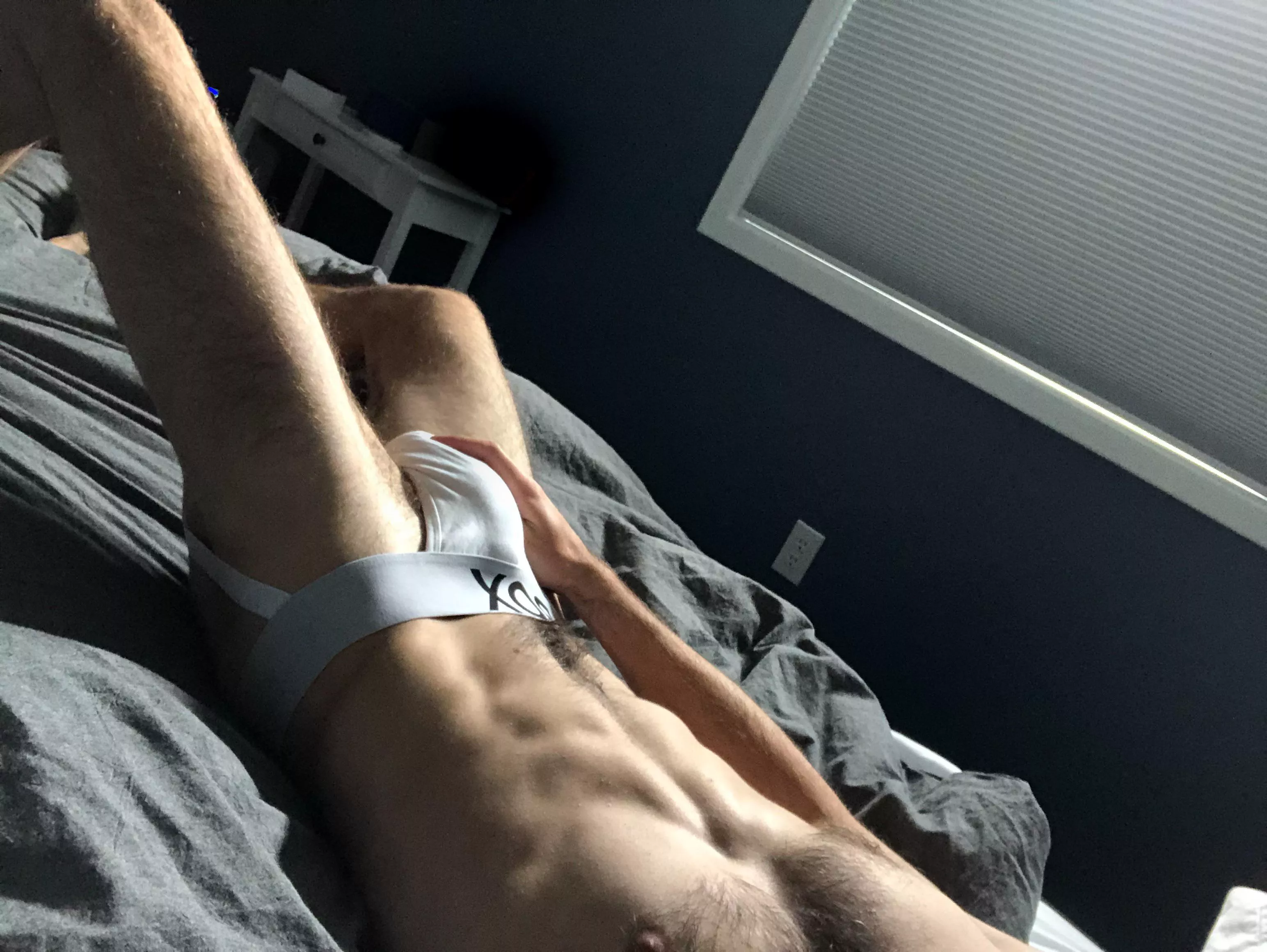 Throwback contour lighting.