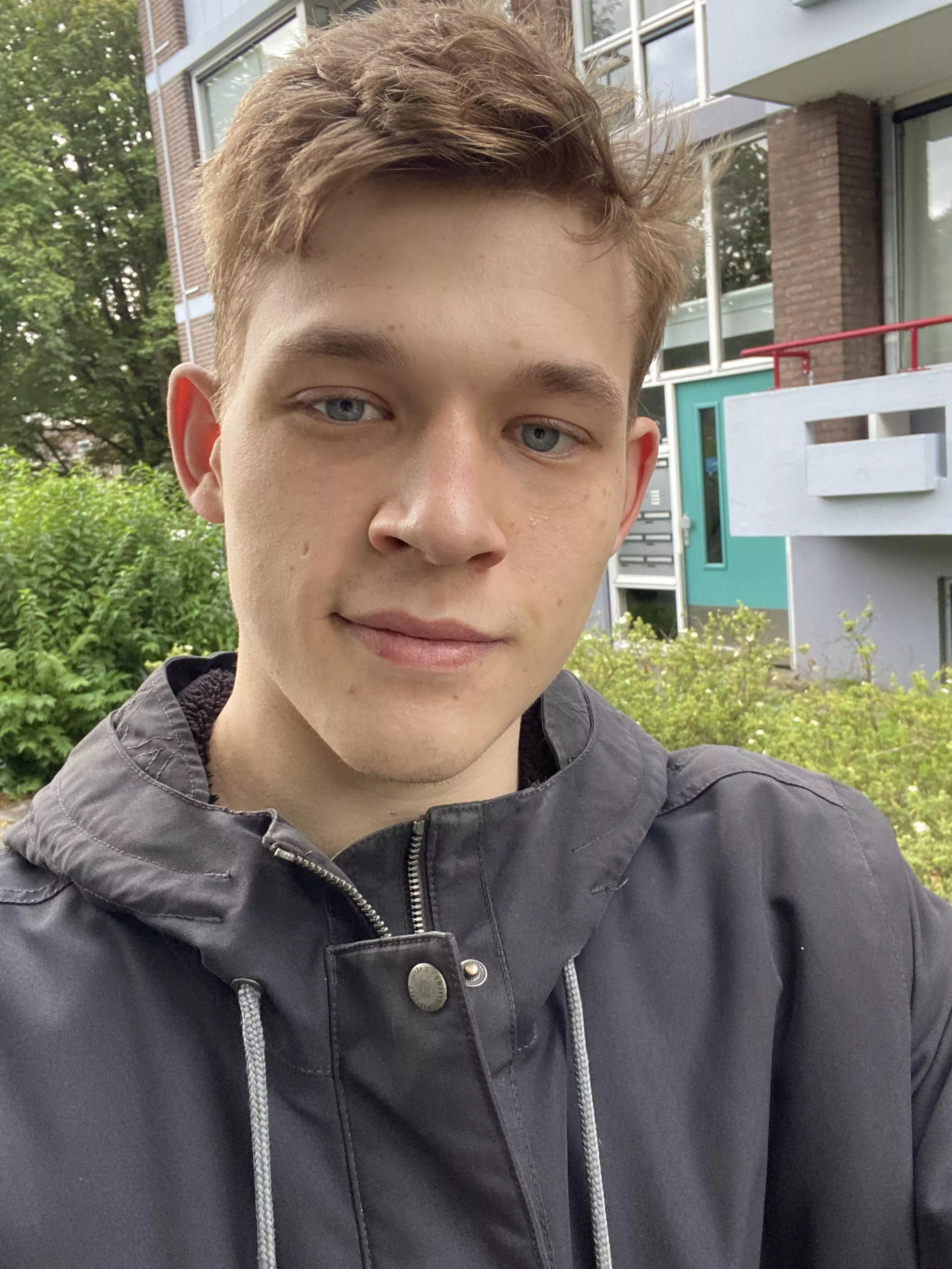 TRADE DEAL: You Receive (a smiling lad) - I Receive (one uppity arrow mayhaps) TRADE DEAL: You Receive (a smiling lad) - I Receive (one uppity arrow mayhaps)