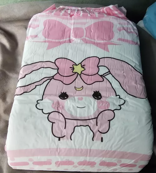 Trying daipers for the first time!