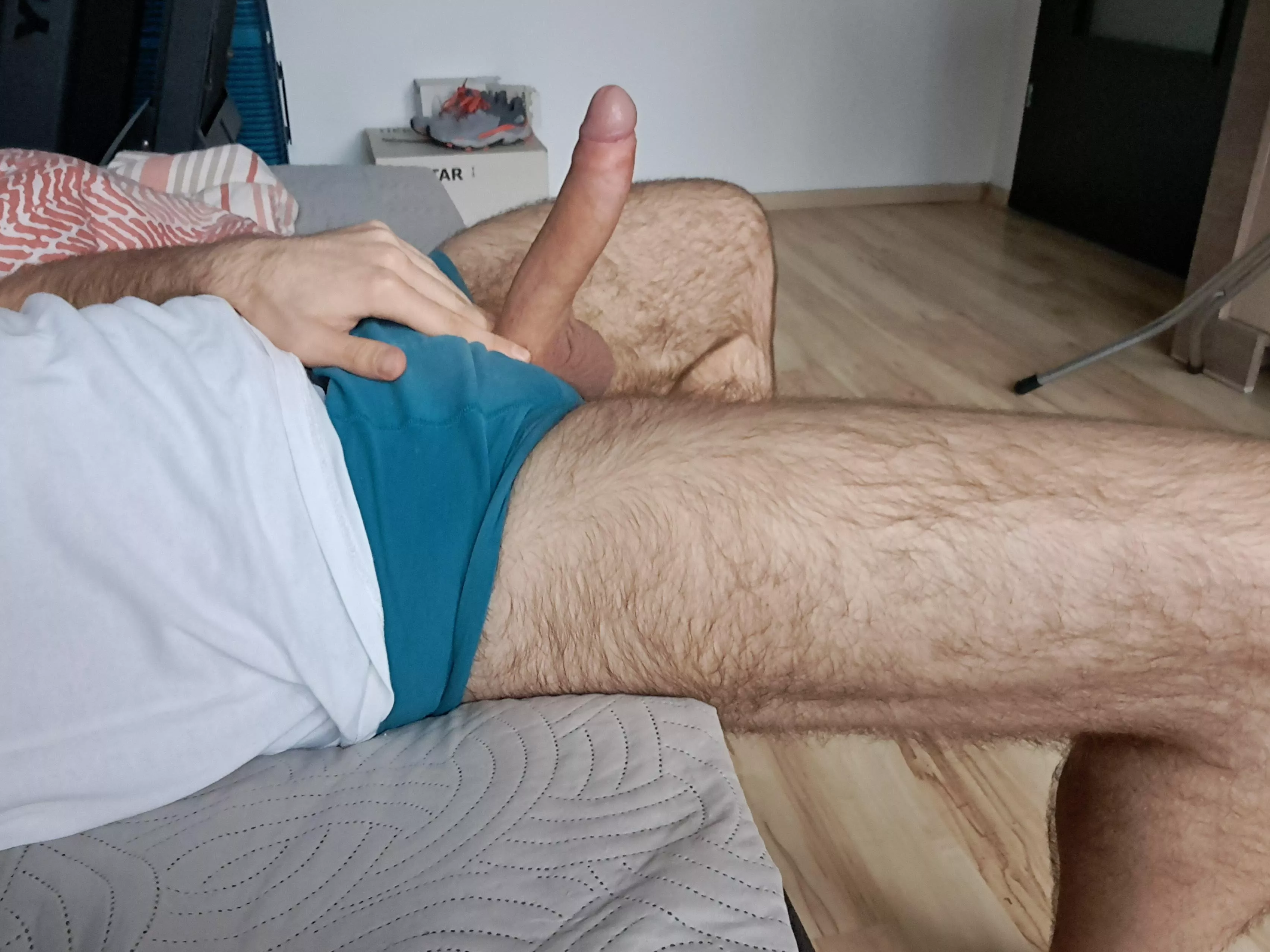 Upvote if this cock is bigger than yours π³ Upvote if this cock is bigger than yours π³