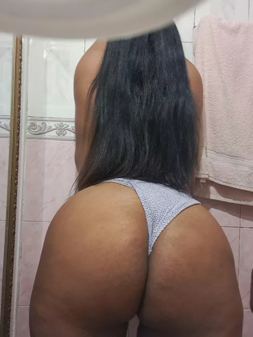 Want me to tweak and you put your face in my ass