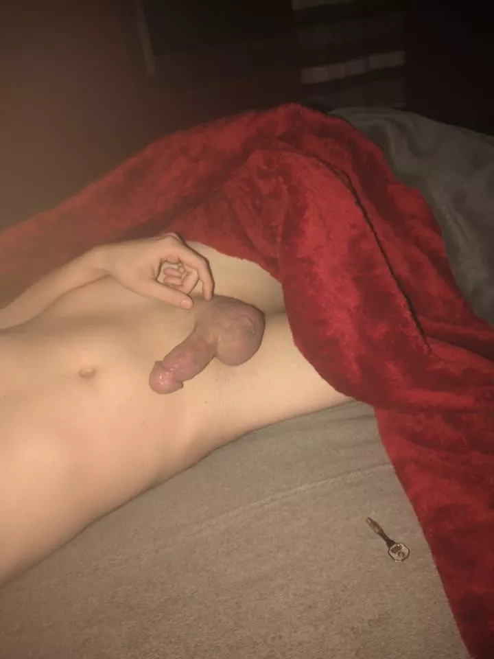 Would you play with my joystick😉💖