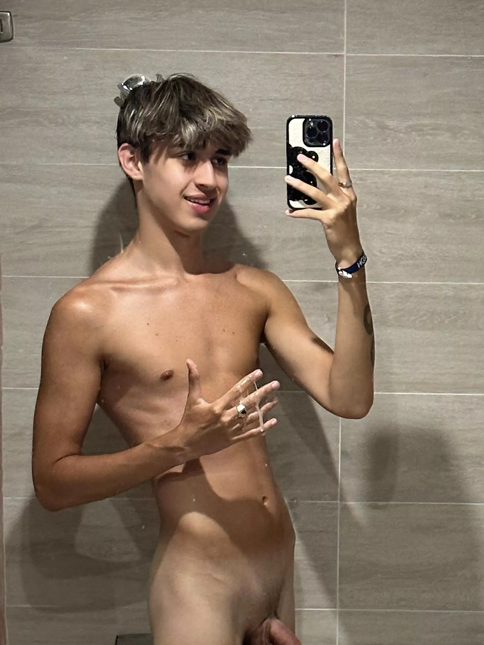 [19] would you clean this up? 😉💦