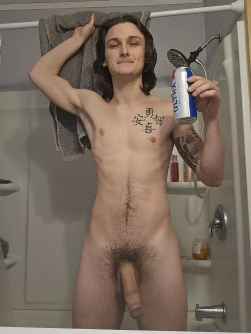 [25] Shower Beers! 🍺