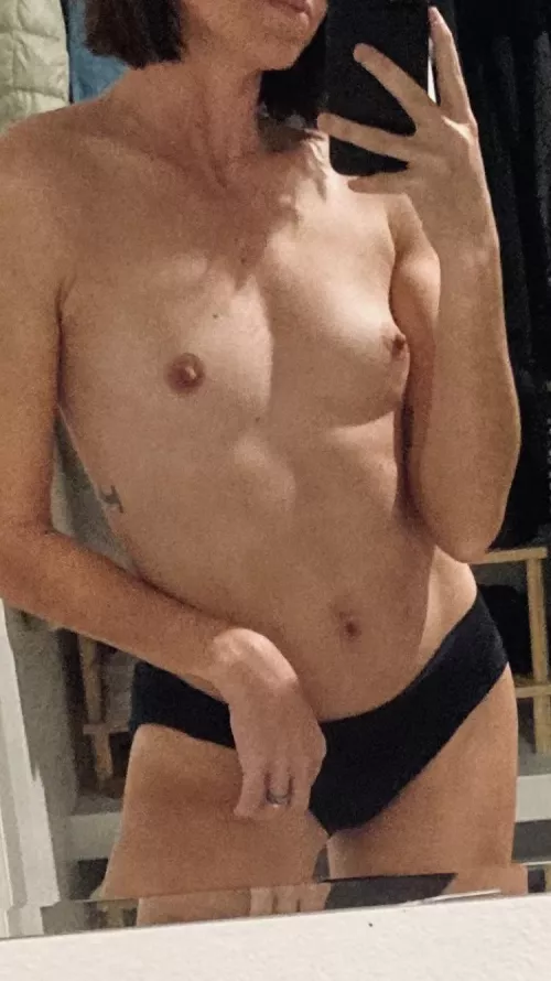 Any guys still wanna fuck my 31 year old wife?