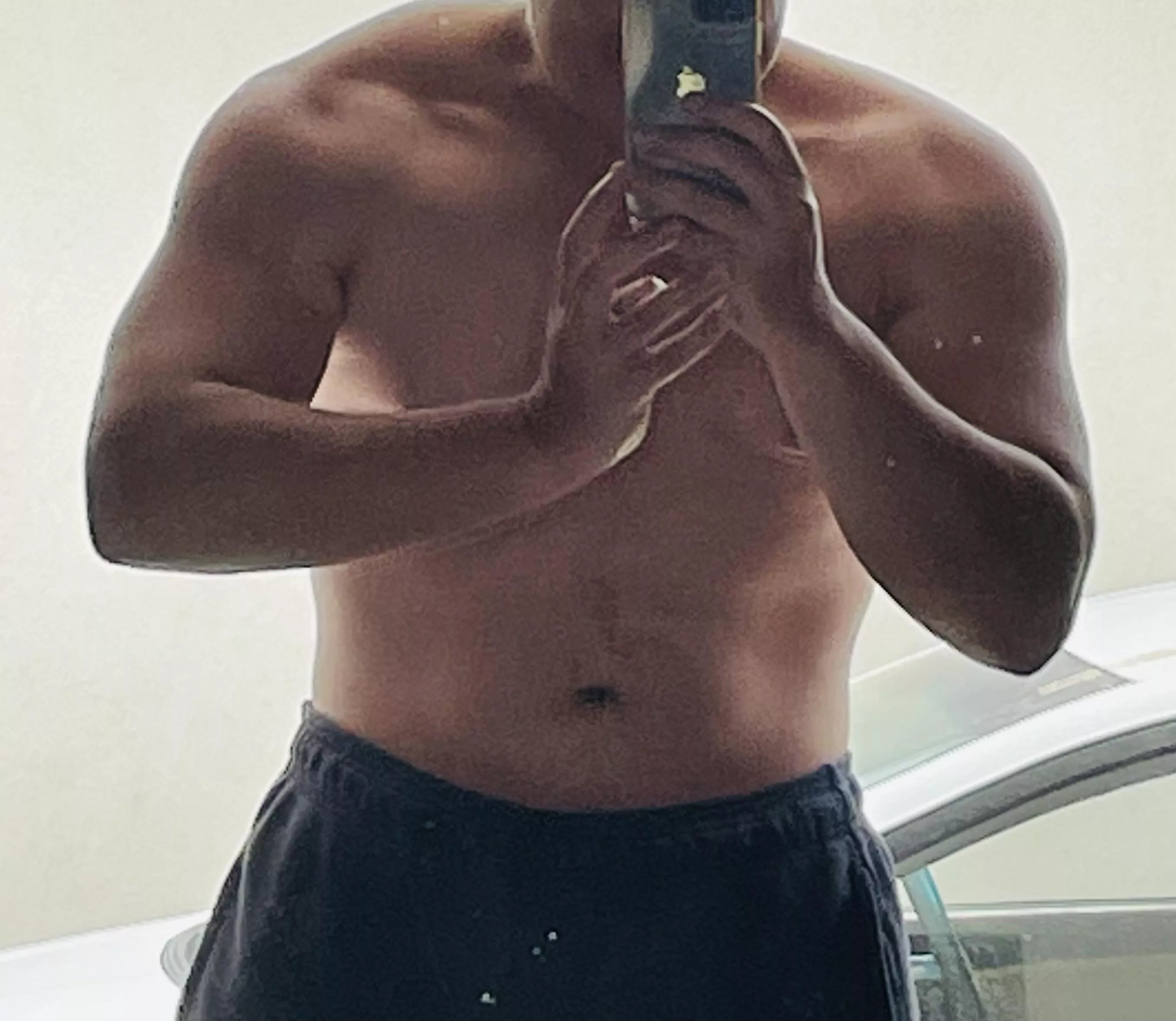 Do Girls or guys like these Typ of body?