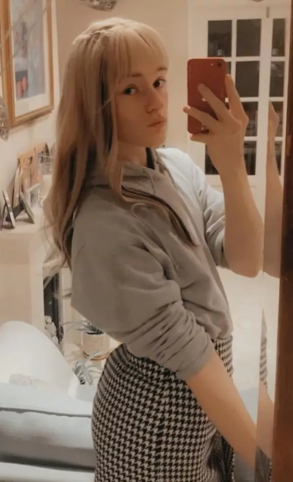 Dressing fem on my birthday💕