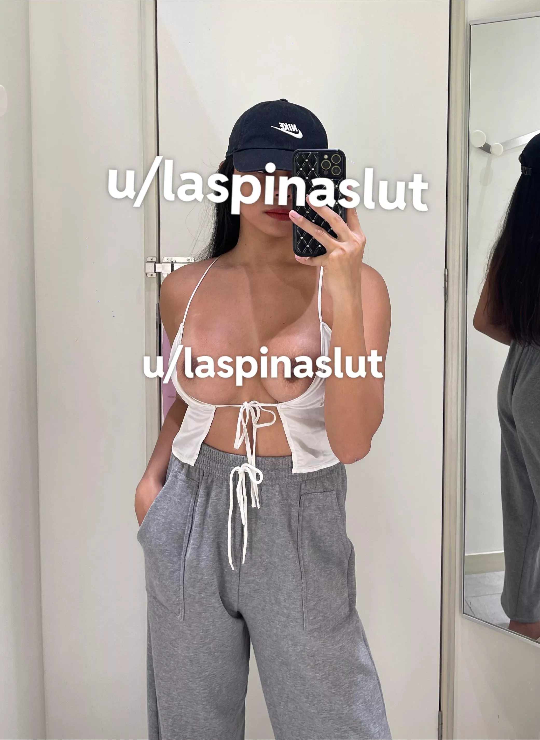 Dressing room (f)un anyone???