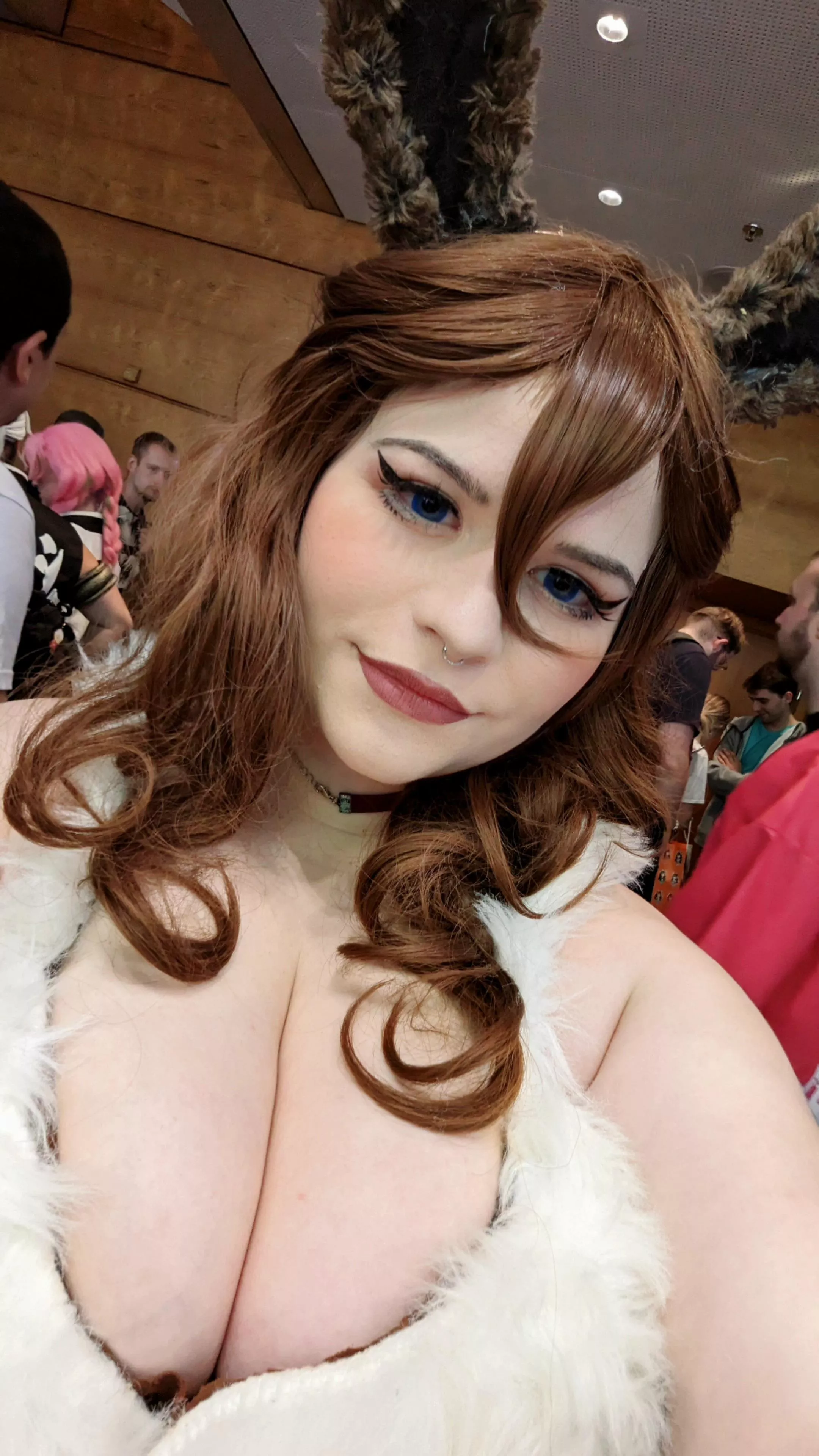 Eevees pokeballs are about to fall out!