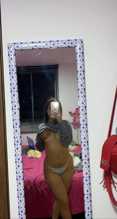 first time posting on the sub, I just wanted to say hi 🖐🏼