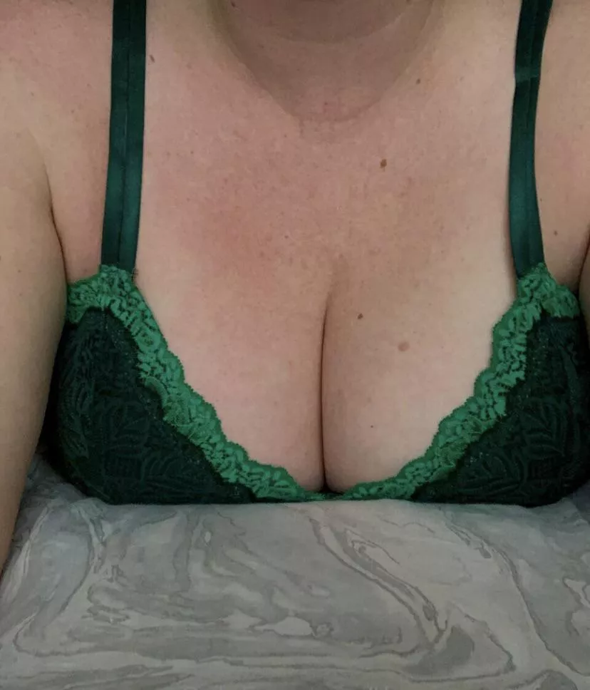 I’d love for you to bury your face in here!