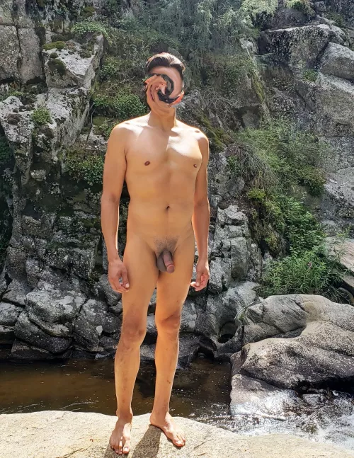 It's a grreat weekend to be naked outside