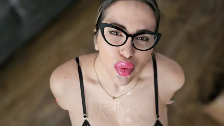 Kiss me glaze me like my glasses?