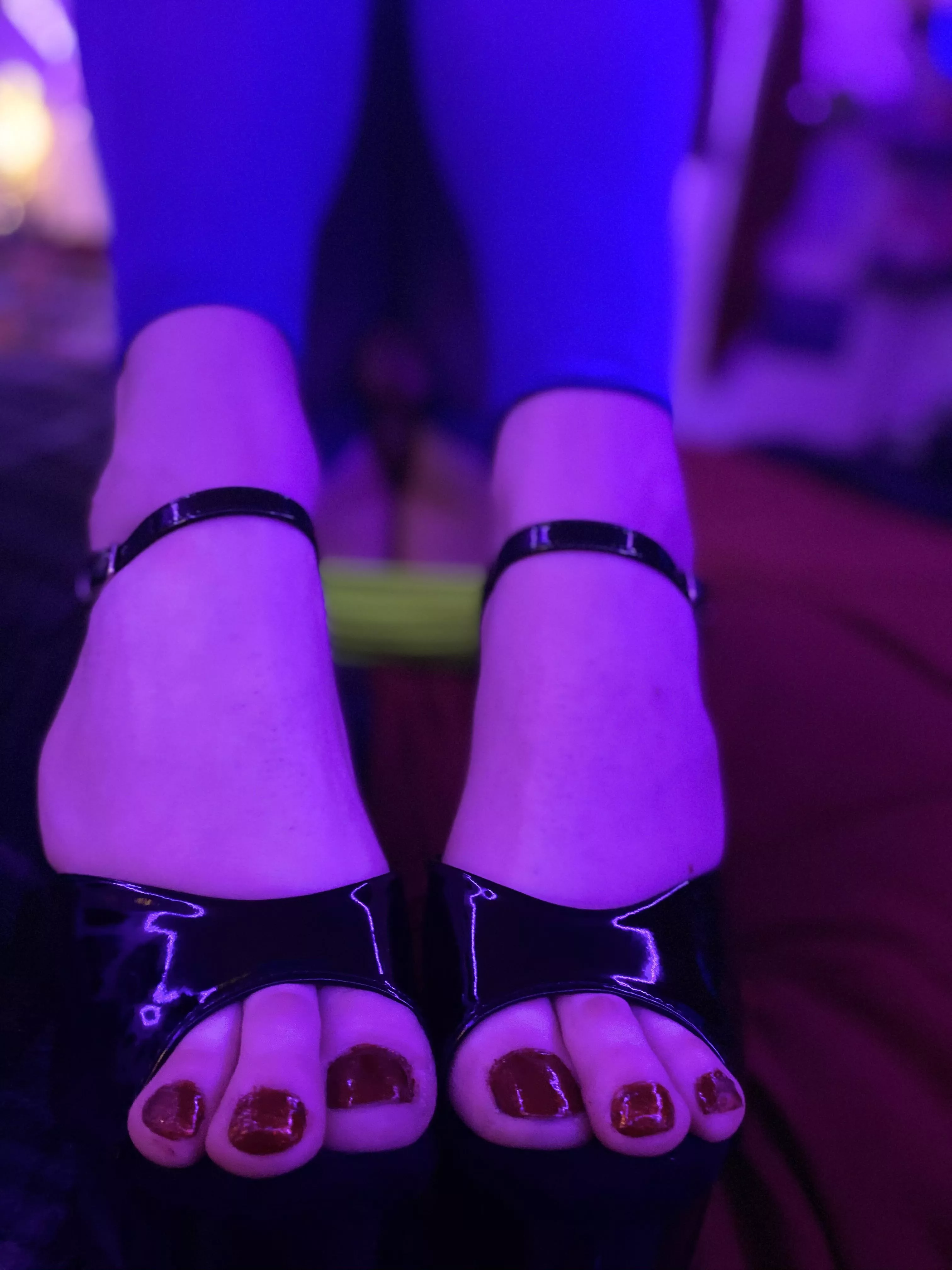 Love to be free and fem hope you all like it