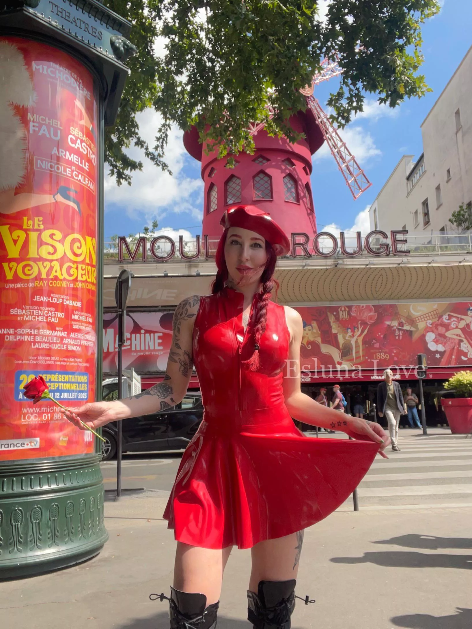 Matching the moulin rouge