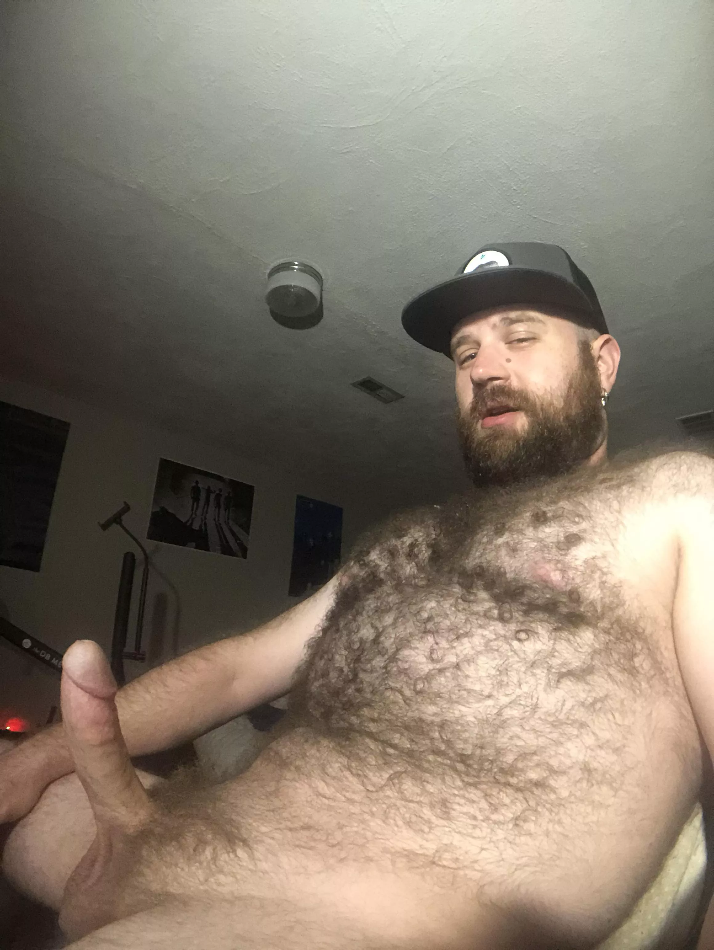 Play with my.. curly pelt