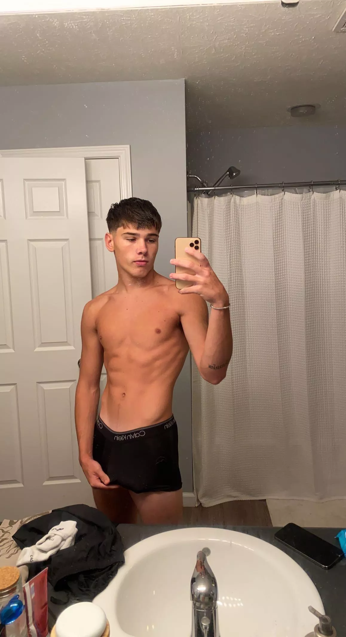 😈You want a pair ?