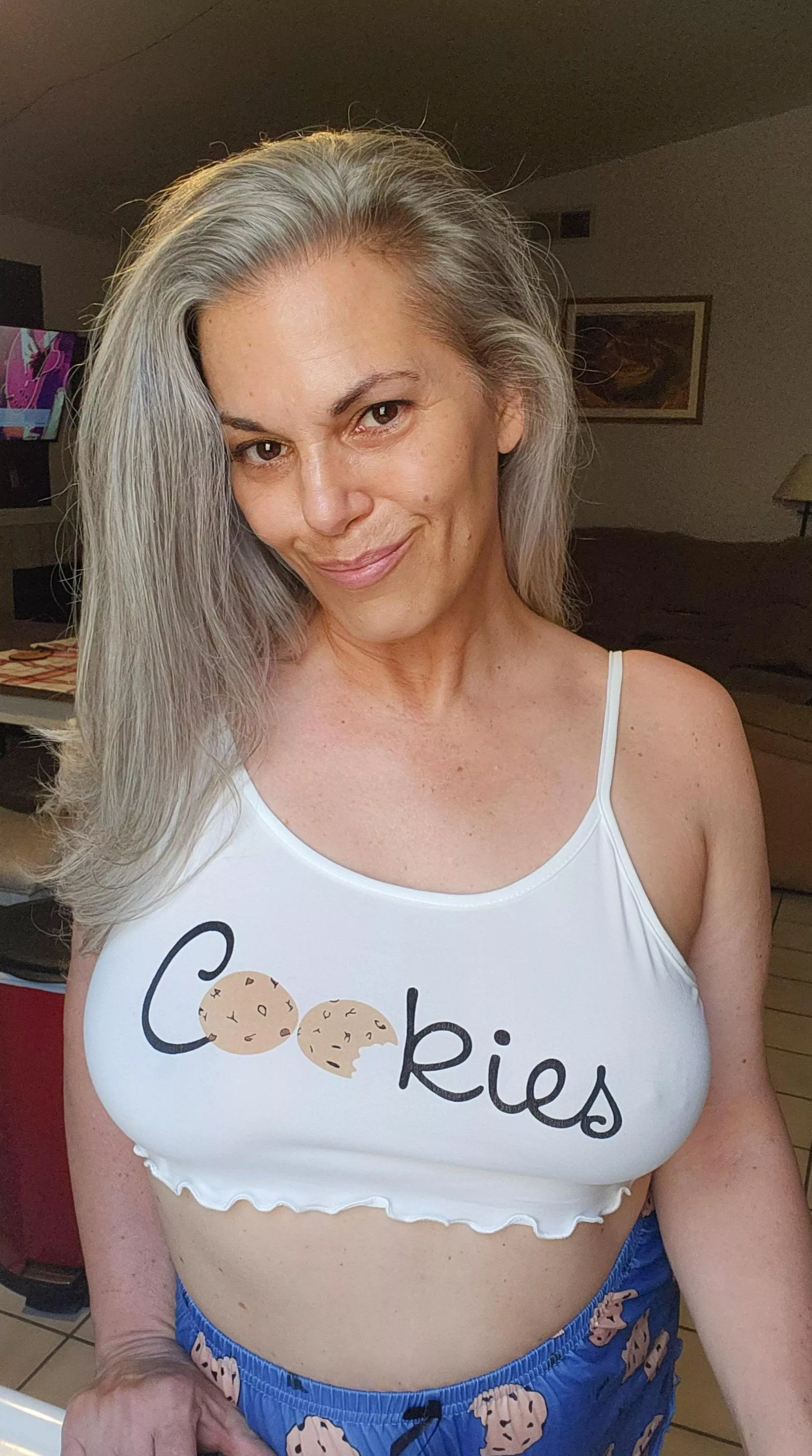 [49F] Cookies in the morning never hurt anyone
