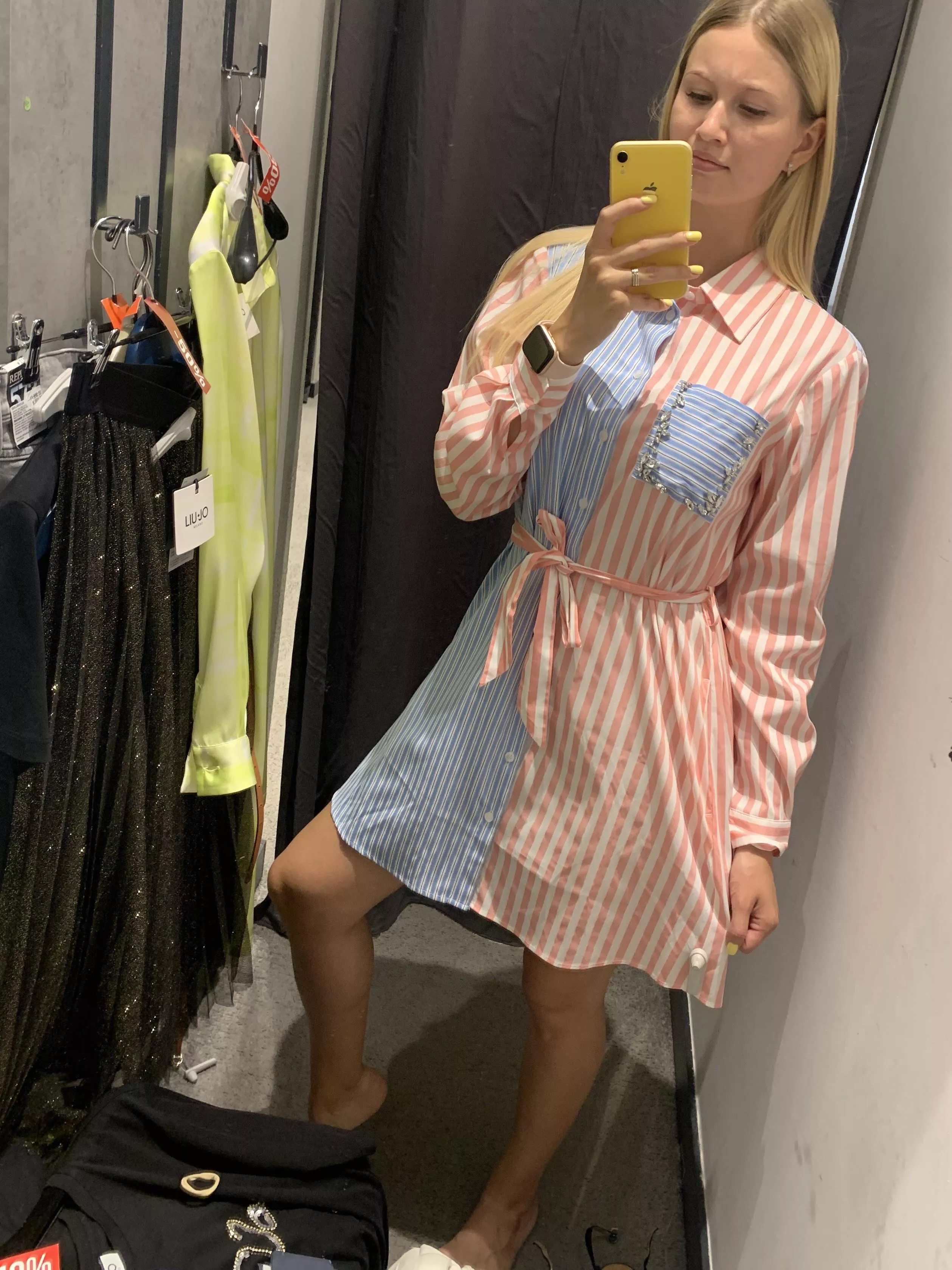 Changing room selfie