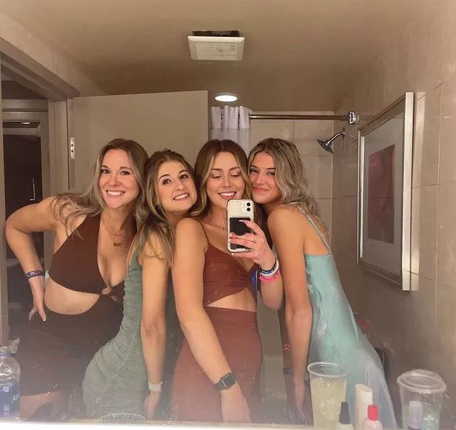 Dirty blondes 😏