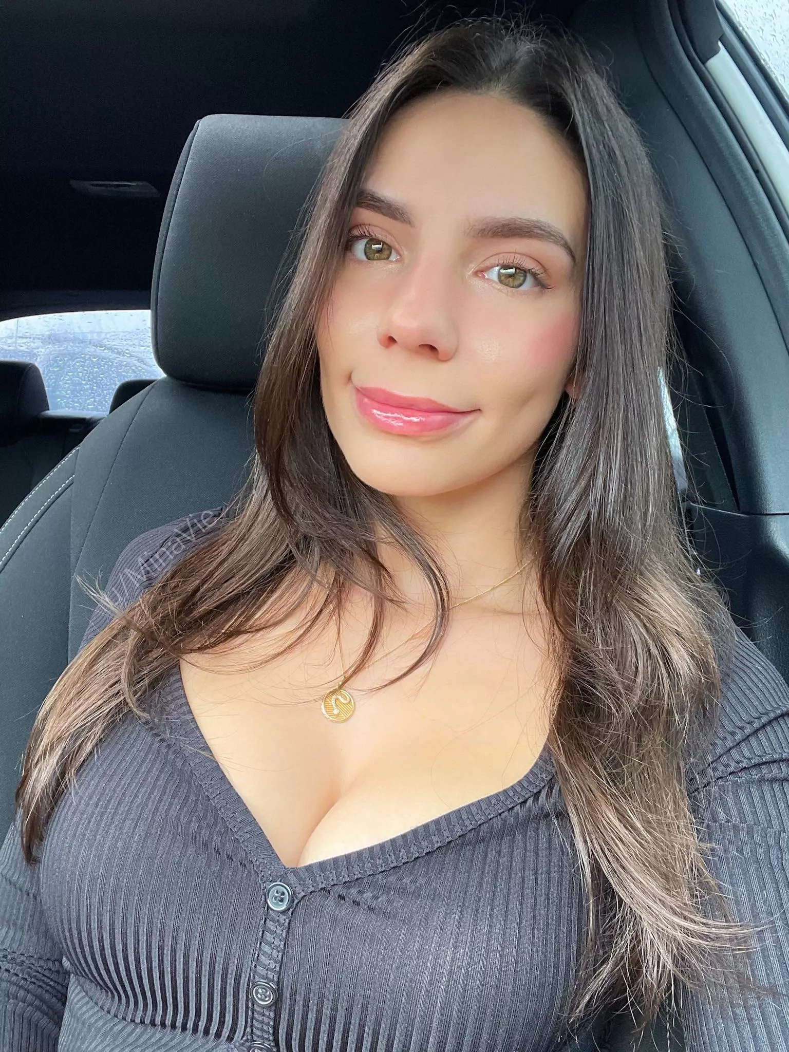 Eyes up here 😉