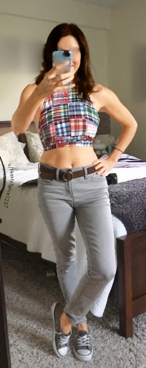 How does a crop top look on a mom...? (f45)