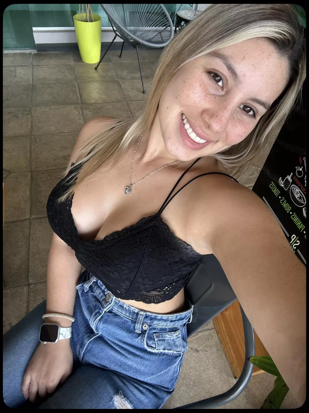 I think black looks good on me, right babe?