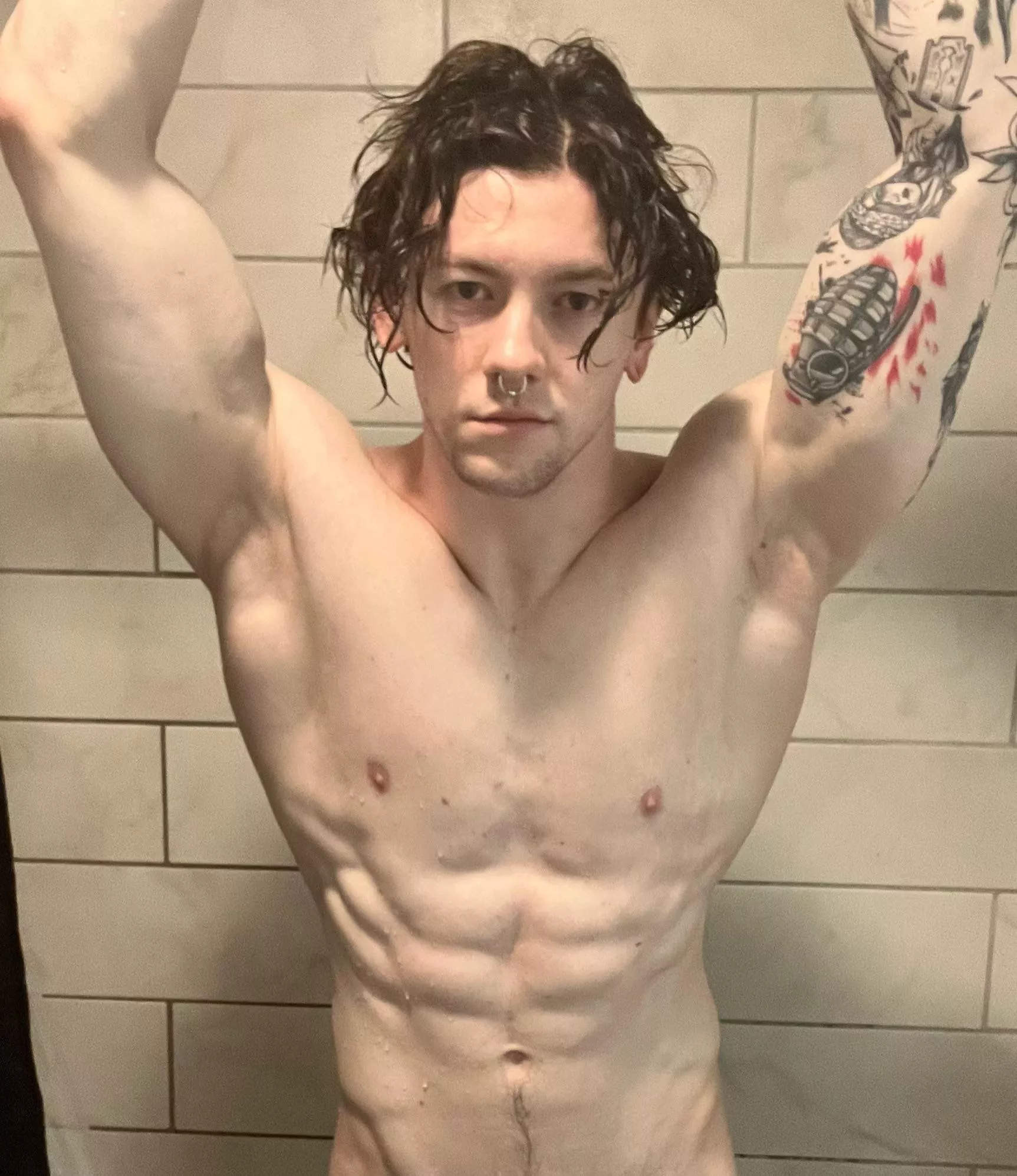 Lick the abs first then 🍆