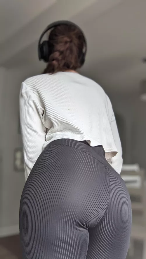 My leggings are ribbed for your pleasure