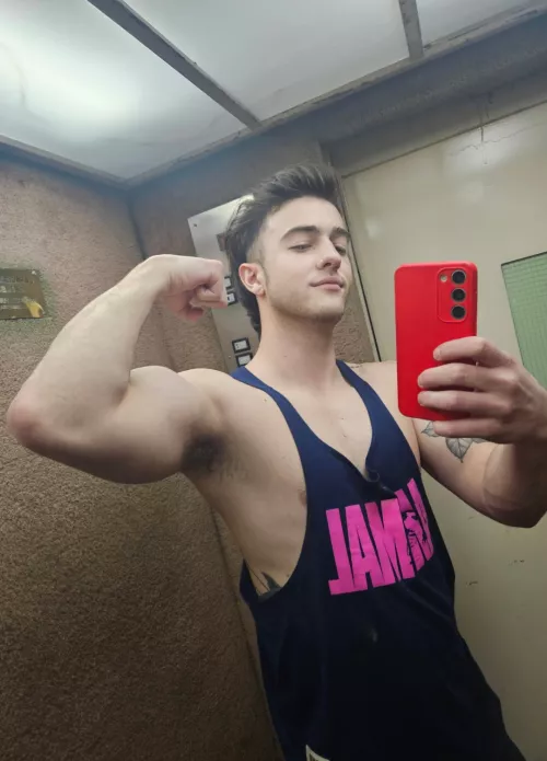 Take a deep breath in while I hold your head still