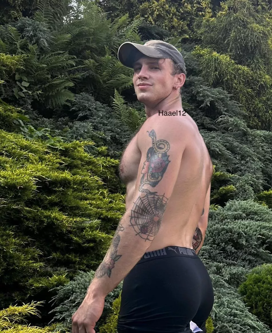 Who ordered muscle butt?
