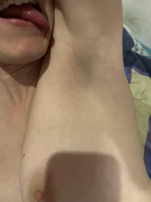 Would u lick my armpits for dinner?