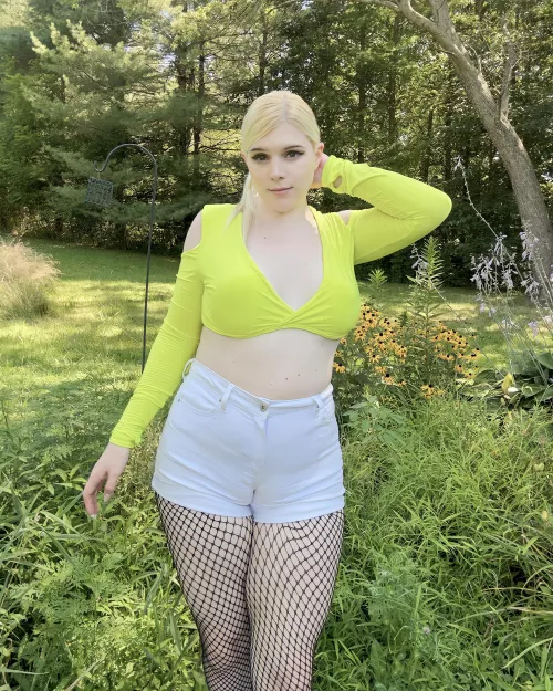 Femboy thighs in fishnet 😋 you like?