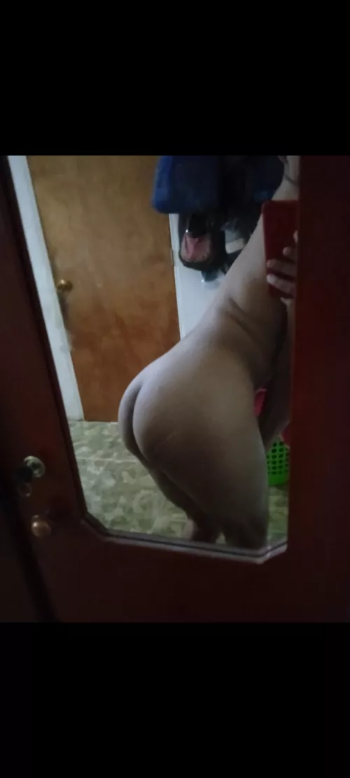 hello who wants to have fun tonight with me