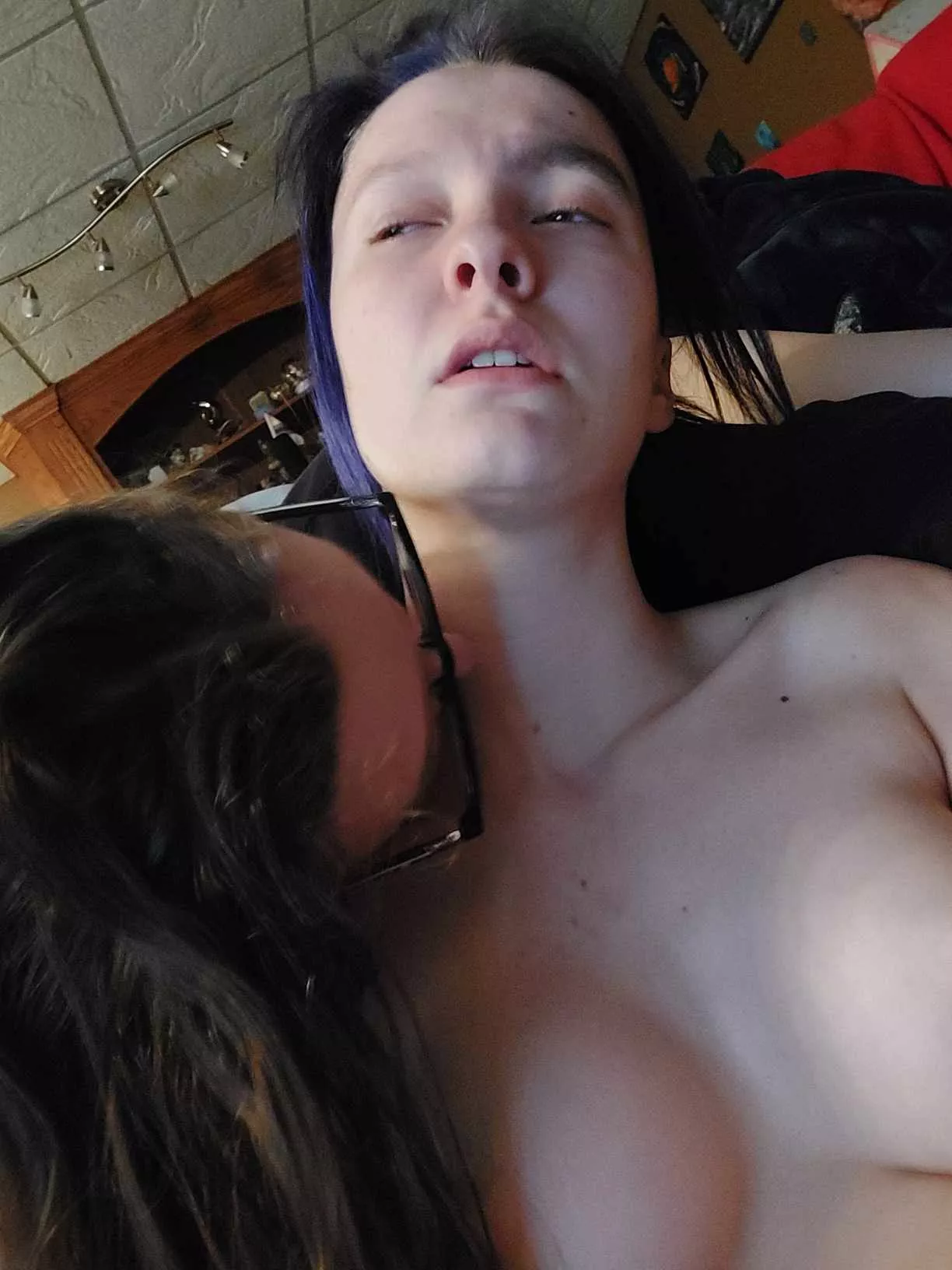 I cant get enough of that neck