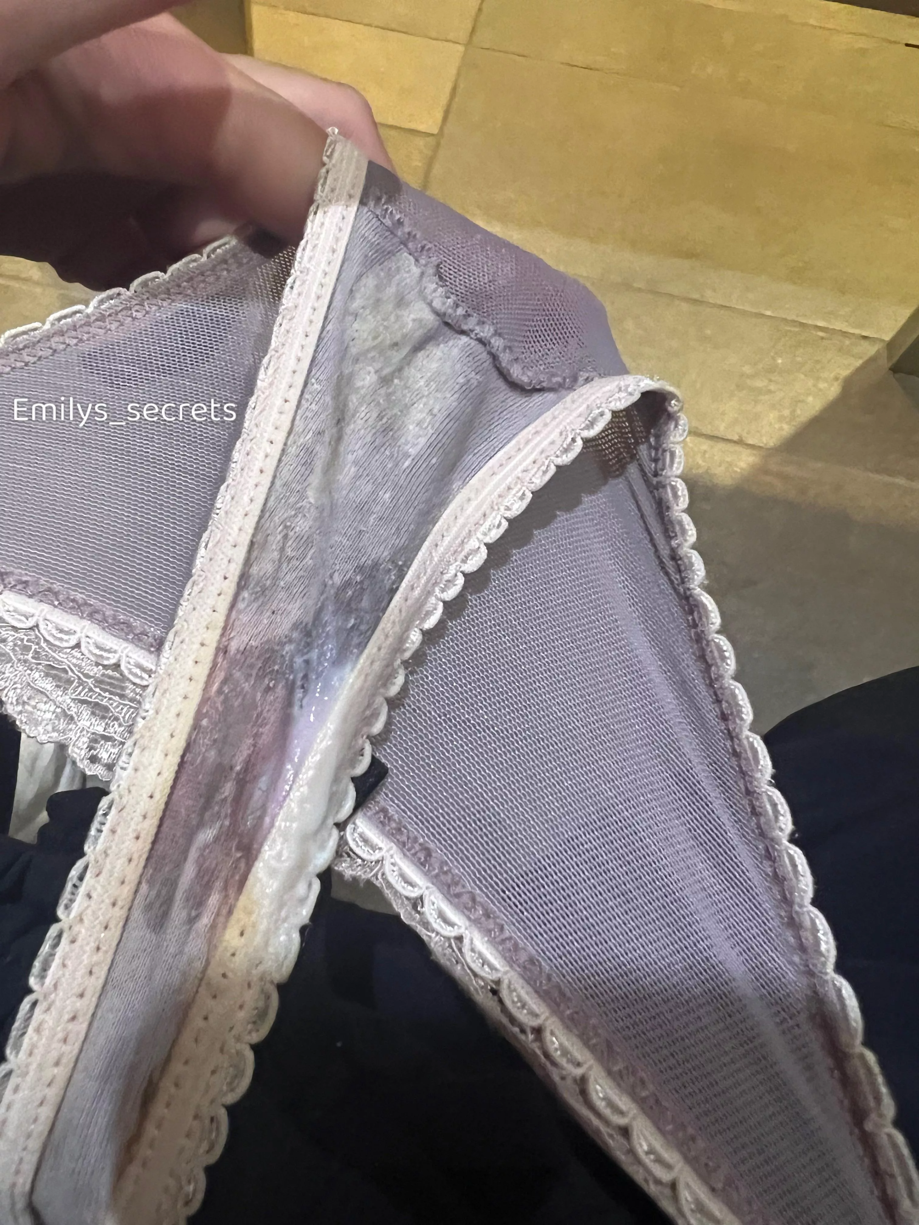 I’ve really made a mess in this tight thong.. summer heat!! [f]