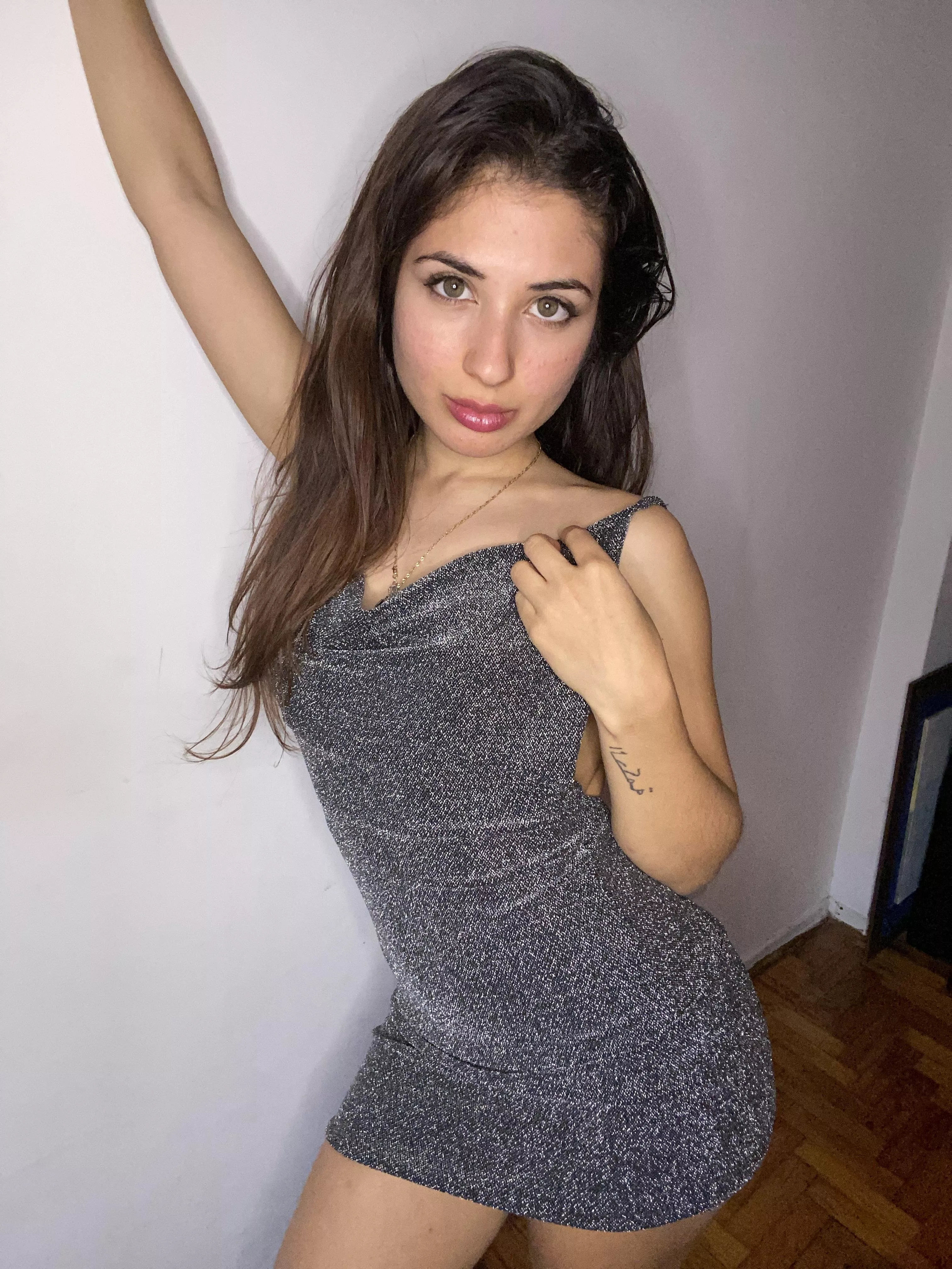 Just turned 18 and love my new birthday dress🥰