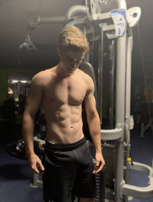 Looking for gym buddy