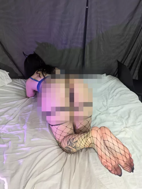 Now you can just focus on my soles <3