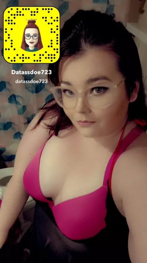 Open to please you with my juicy hips