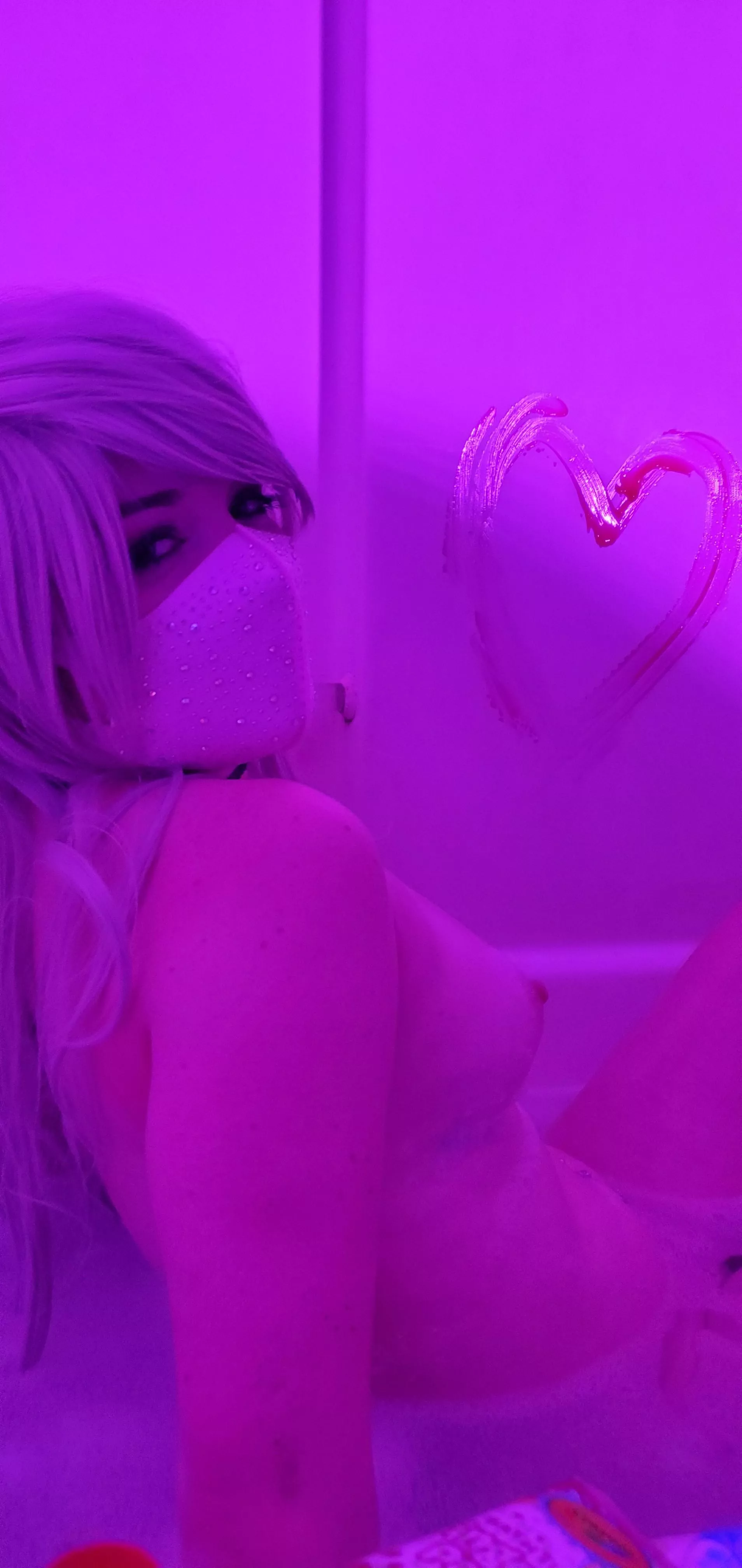 playing with my bath paints