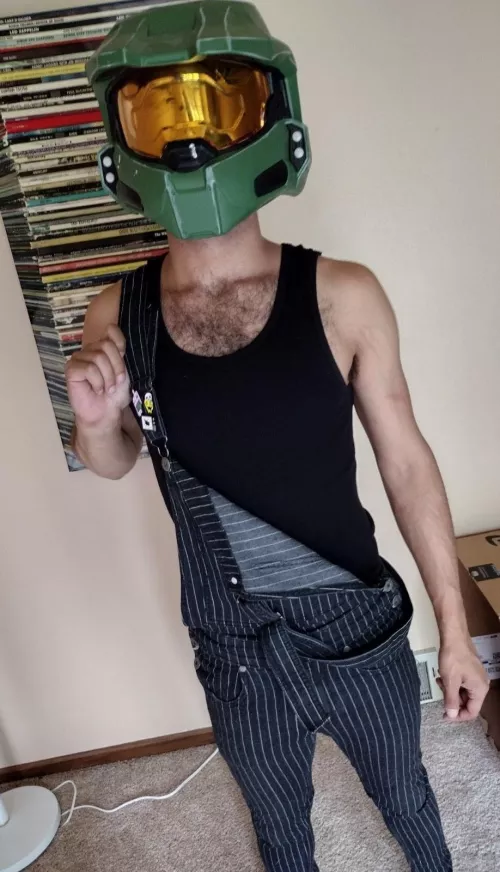 Rocking the master chief helm 😁