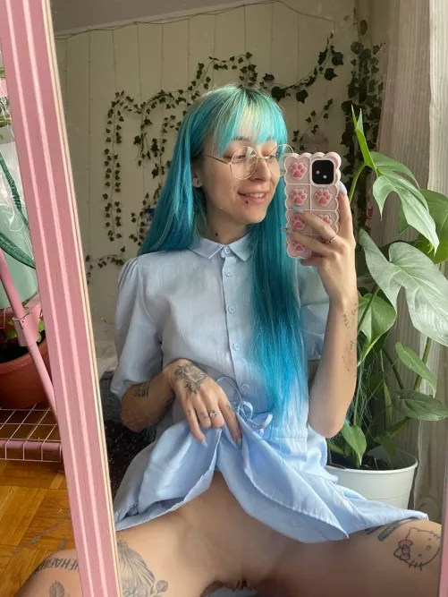 This dress totally deserves no panties day in it! I bet you agree with me