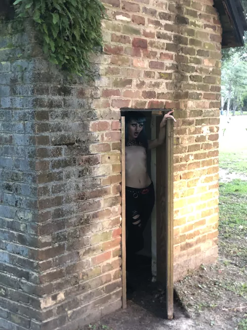 Tits out in this little empty mausoleum house thingy lol