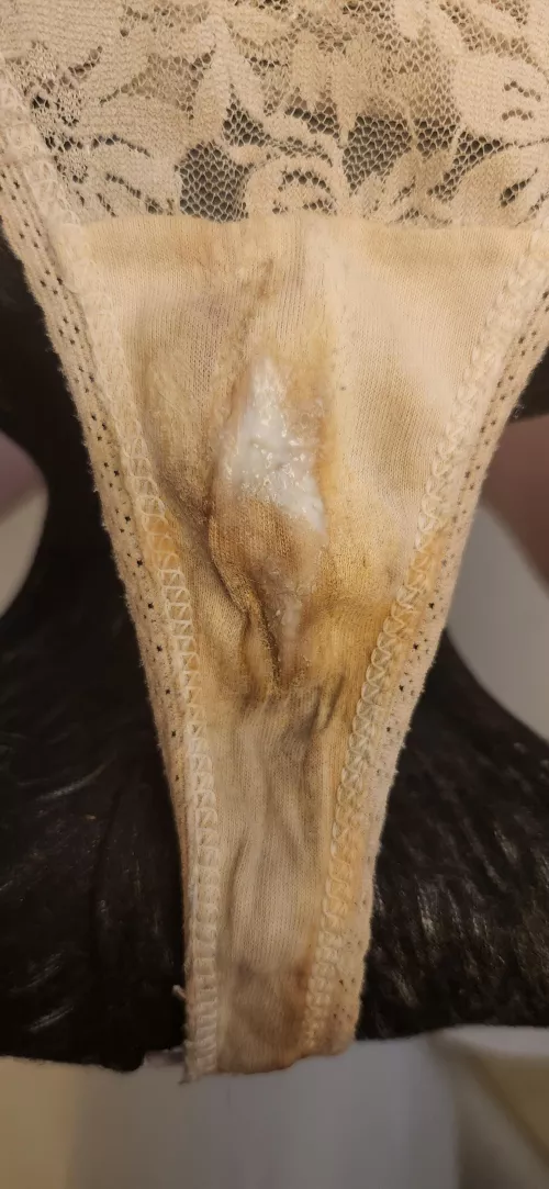 Two days in these and l can feel the moisture all over my thighs😅