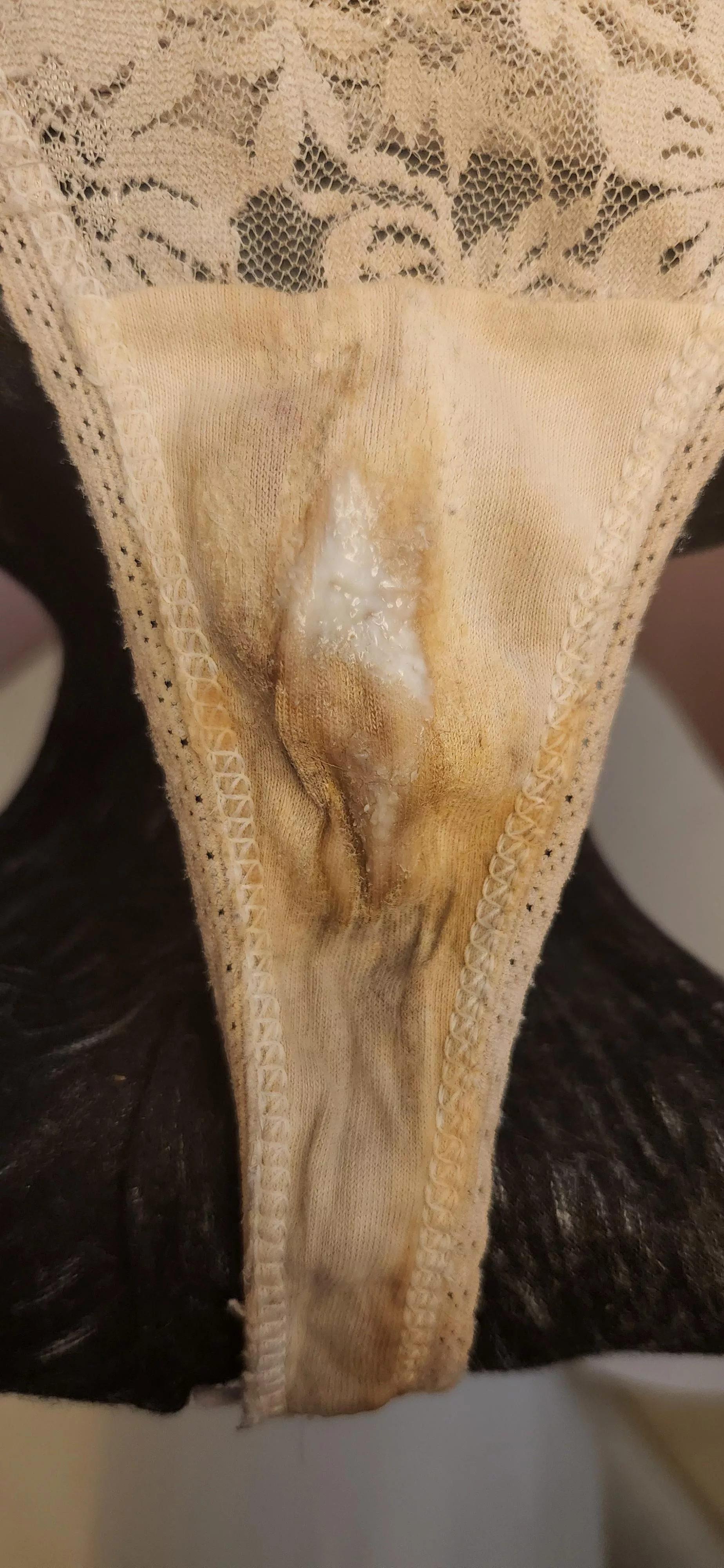 Two days in these and l can feel the moisture all over my thighs😅