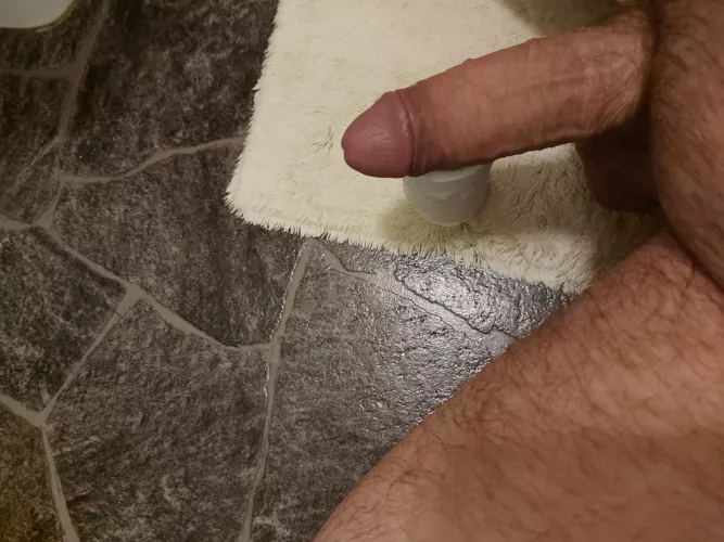 Who want to be locked with me in my RESTROOM 👿👿👿