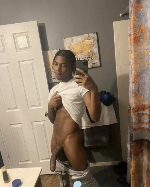 18, latinos & white guys near my age add me i need a jerk bud @goodbyezion