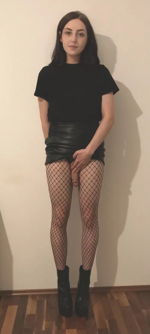 Bully me please. Kik: dantediana2