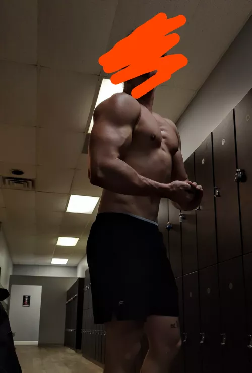 Carrying these meaty arms around all the time.